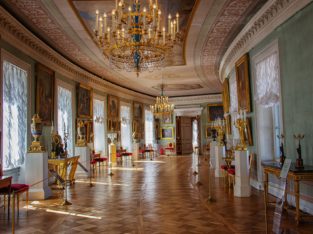 Palace, Russie