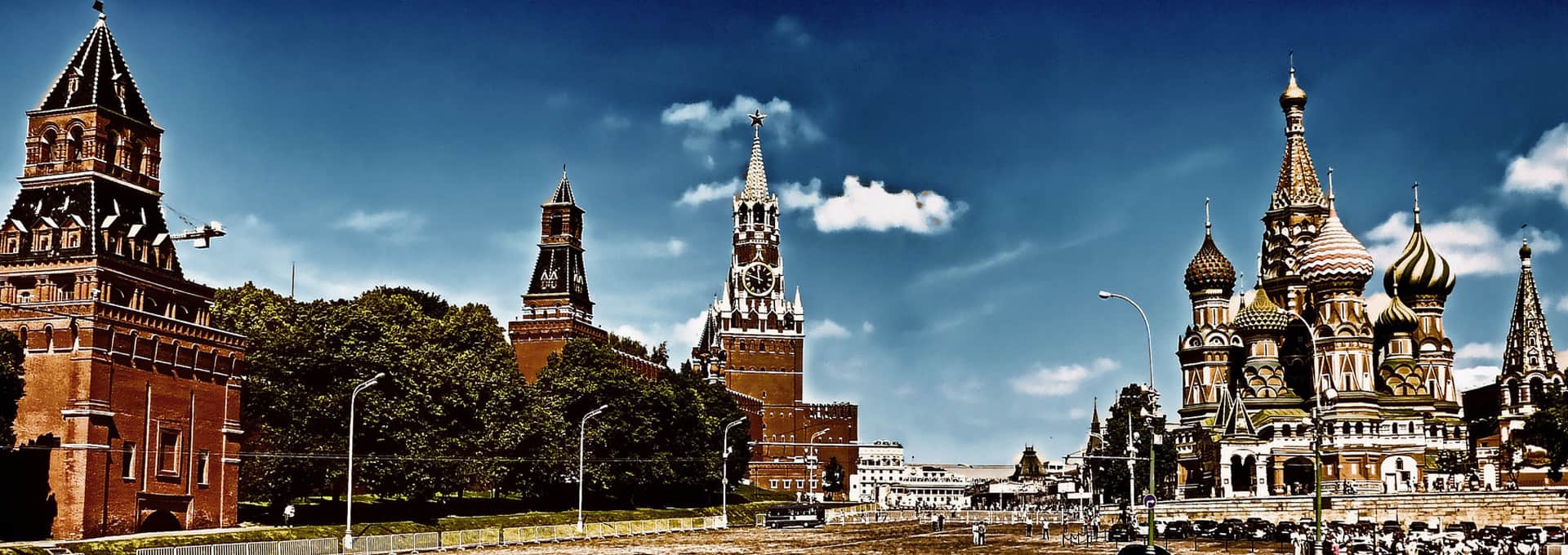 https://www.yoola-voyage.com/wp-content/uploads/2016/11/Moscou-bg-2.jpg
