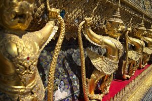 Statues_thai2